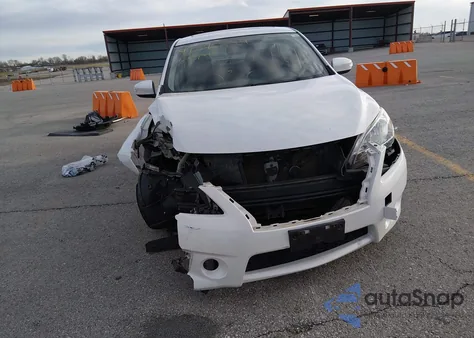 2015 Nissan Sentra Sr z USA, uszkodzony, nr VIN 3N1AB7AP0FY285318